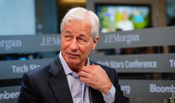 Большие банки летают в небе. Почему ФРС хочет подлить им больше топлива?