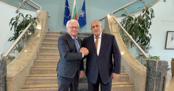 Бойко Борисов приветствовал директора «Рейнметалла» Армина Пагерера