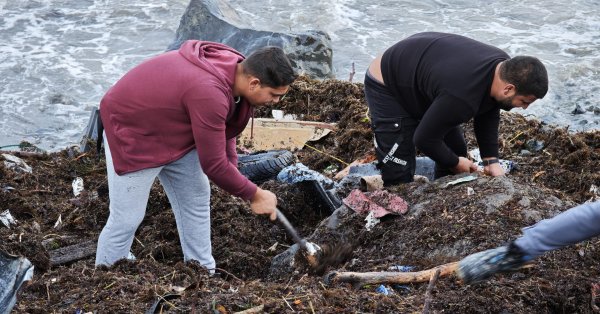 Золотая лихорадка напрасно, в сейфе в Царево были 21 000 BGN.
