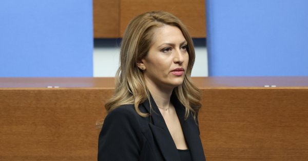 Рая Назарян: Радев скопировал Борисова, скорее всего, он фанат