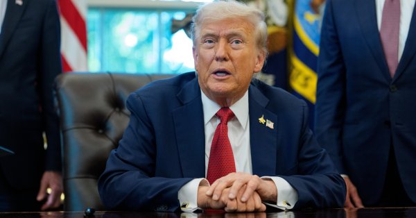 Дональд Трамп может объявить чрезвычайное положение