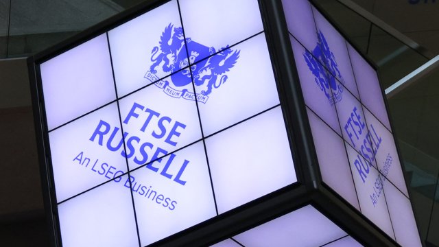 Европейские фондовые рынки берут передышку после шквала отчетов