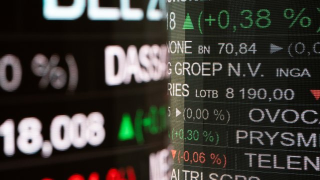 Политический кризис во Франции потопил европейские рынки*