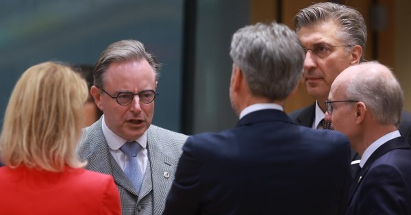 Если ЕС не попытается привлечь Западные Балканы, Россия или Китай могут