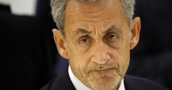 Никола Саркози попадает в тюрьму 21 октября.