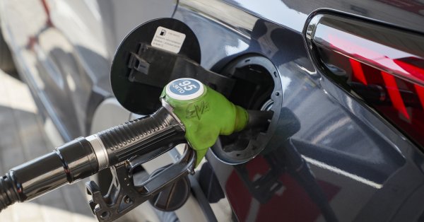 Европа может льститься Трампу и упреку Путина, отказавшись от нишевого русского топлива