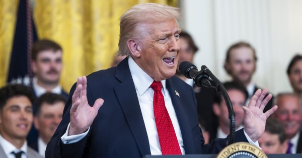 AzG предлагает Трампу стать почетным гражданином немецкого округа