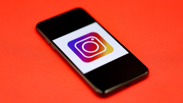 Instagram наградит лучших создателей контента золотыми кольцами