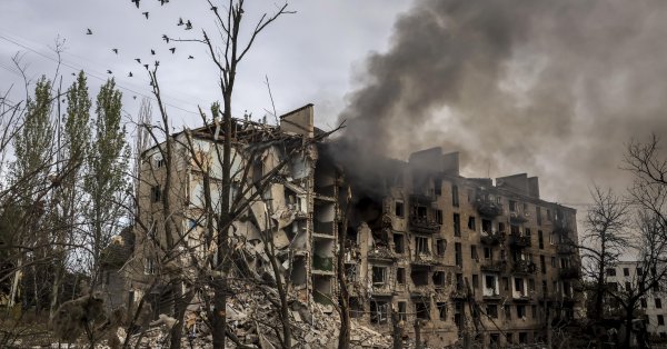 Вчера вечером Россия нанесла авиаудары по Украине.