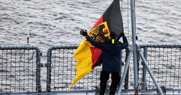 Как Германия планировала помочь российской армии до того, как Путин аннексировал Крым?