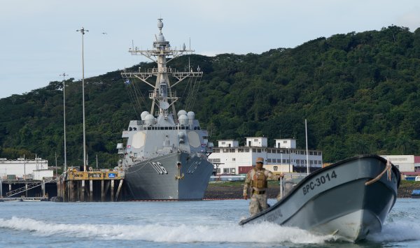 Армада США в Карибском бассейне идет по следу Мадуро – не наркотики