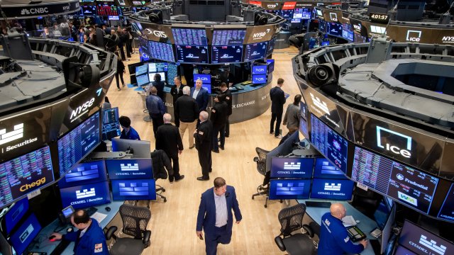 S&P 500 и NASDAQ начинают сессию с новых рекордов*