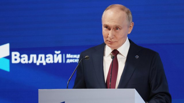 Путин ответил Трампу: а НАТО - это книга тигра?