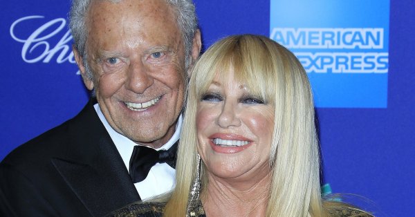 Шок: вдовец Сьюзен Саммерс сделал из нее «ИИ-близнеца»