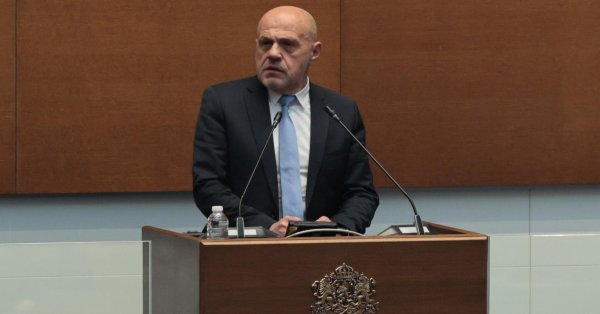 Томислав Дончев – оптимист в отношении «Лукойла»: Буря уже прошла