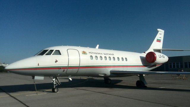 Правительственный самолет Falcon выставят на аукцион – он дорого стоит, мало летает