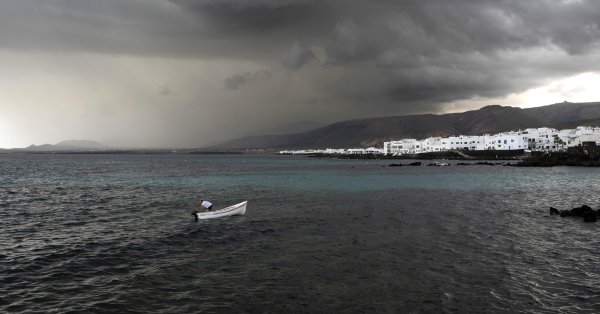 Трое погибших и 15 раненых на острове Тенерифе