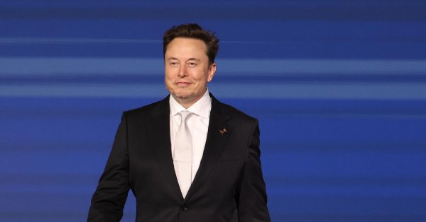 Илон Маск прогнозирует реструктуризацию экономики США из-за ИИ