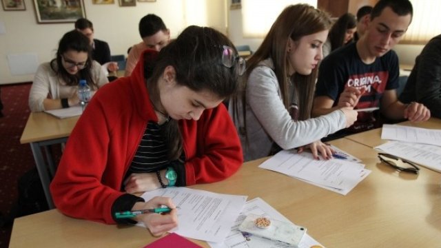 FSC начинает обучение студентов финансовой грамотности в связи с евро