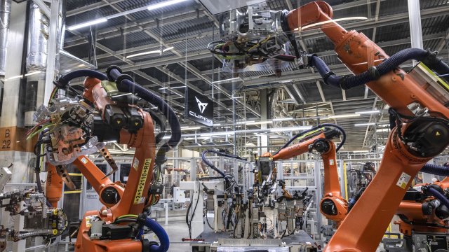 Kuka планирует уволить 560 рабочих из-за потери заказов на сумму более 100 миллионов евро