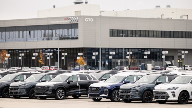 Мировые продажи электромобилей выросли в октябре на 23% до 1,9 млн единиц