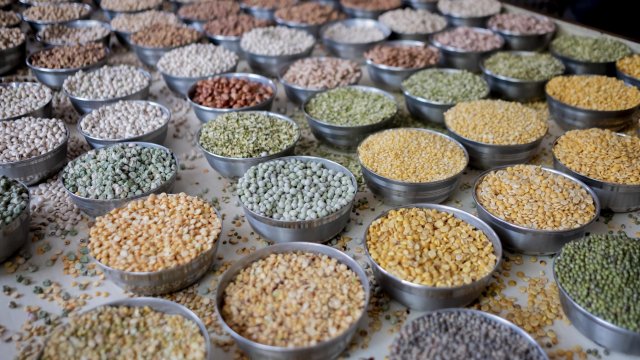 Мировые цены на продукты питания в октябре упали второй месяц подряд