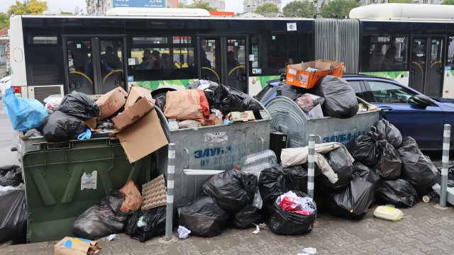 Муниципалитет Софии отменил порядок вывоза мусора еще в шести районах