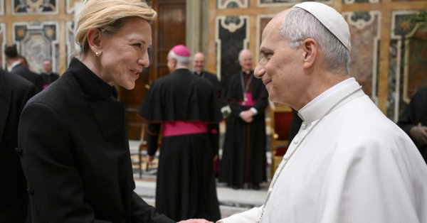 От Моники Белуччи до Костурицы: Папа Лев XIV принял голливудских звезд ФОТО