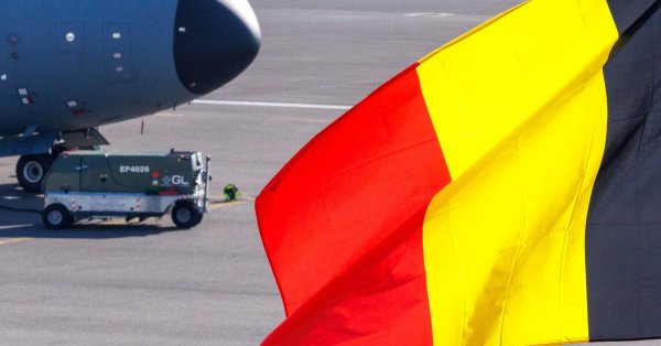 Отменены поезда, рейсы, закрыты детские сады: Бельгия готовится к трехдневной национальной забастовке