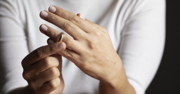 Как восстановить самооценку после расставания?