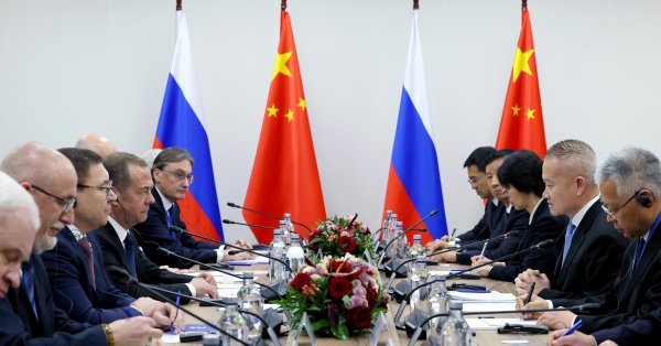 Россия и Китай будут работать над 80 совместными проектами на сумму $200 млрд.