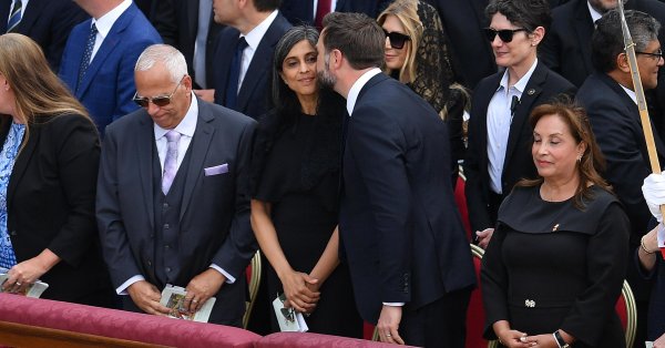 Уша появилась без обручального кольца, какие проблемы в семье Вэнсов?