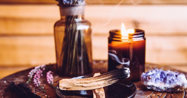 Как использовать Пало Санто для снятия негативной энергии и достижения большего баланса?