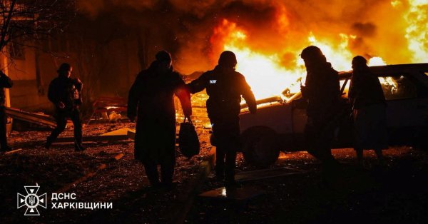 Россия нанесла массированный удар по Харькову: минимум четыре человека погибли