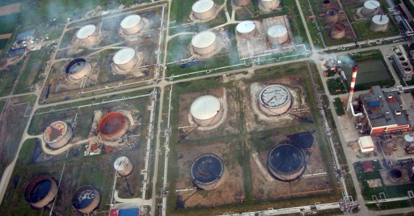 Сбылся худший сценарий: единственный в Сербии НПЗ остановил работу