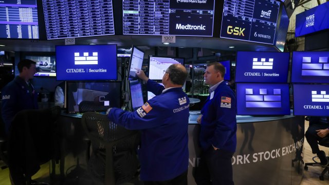 Акции технологических компаний стали лидерами падения среди индексов США