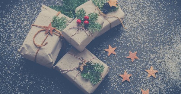 Немцы пристроились: тратят на рождественские подарки на 30 евро меньше