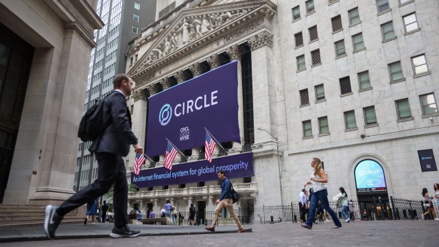 Стейблкоины — это как электронная почта в мире факсов