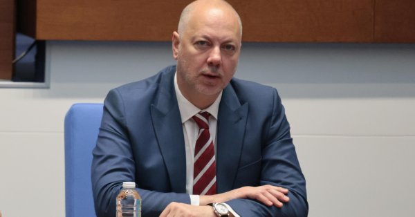 Желязков: Мы поддерживаем усилия Трампа по установлению прочного мира в Украине