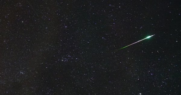 Огненный шар над Синеморцем и страшный грохот: Падал метеорит? ВИДЕО