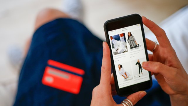 Asos сообщает о падении продаж, но считает, что рекламные акции не являются решением проблемы