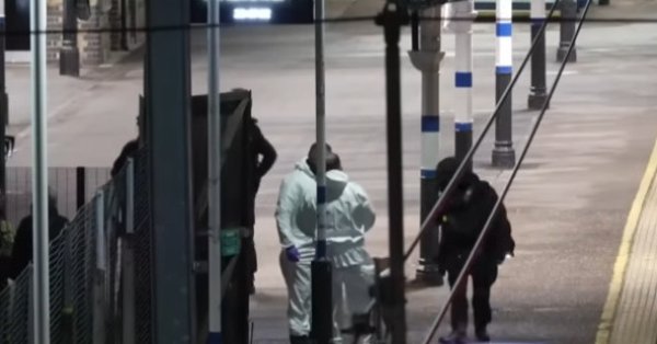 Два человека задержаны по делу о нападении с ножом на поезд в Англии