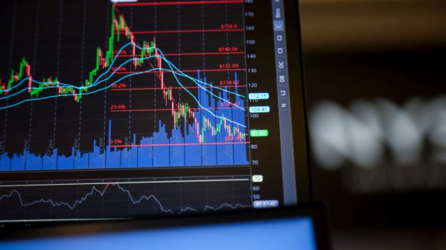 Мировые инвесторы надеются на ИИ, несмотря на распродажу акций