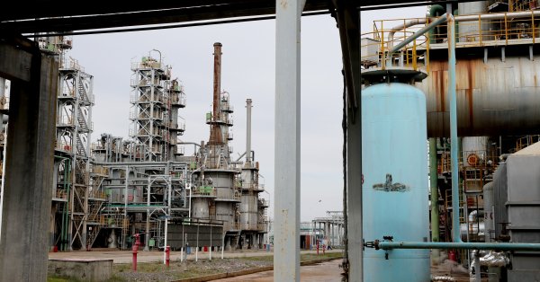 Страх санкций затрудняет потоки нефти между Россией и Китаем