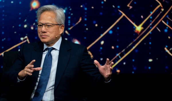 Оптимистичный прогноз Nvidia успокаивает опасения по поводу пузыря ИИ
