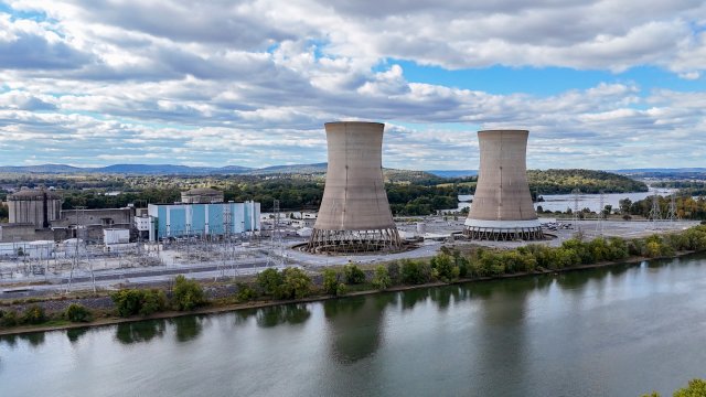 Мир хочет в три раза больше ядерной энергии, но только Китай строит ее достаточно быстро.