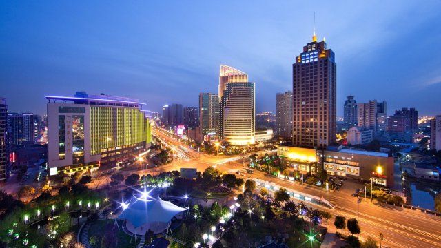 Яркие ночи, более жаркая планета: световое загрязнение увеличивает углеродный след