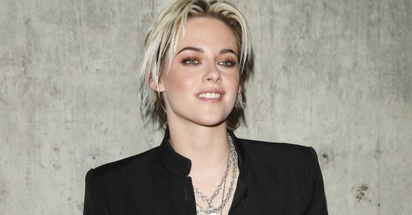 Кристен Стюарт разожгла страсти в прозрачном наряде