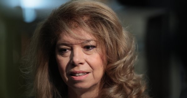 Йотова: Очевидно, что Борисов и Пеевский серьезно опасаются партии Радева