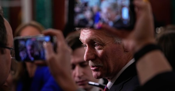 Песков: Украине рано или поздно придется вернуться к переговорам